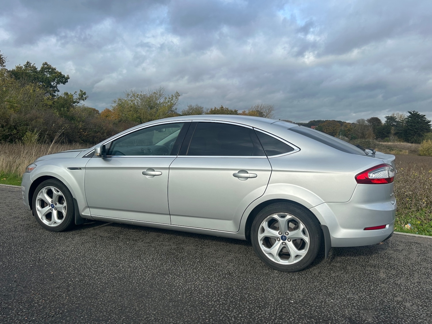 Used Ford Mondeo 2012 for sale - 76455031: Photo 2