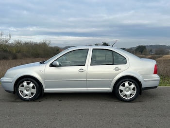 Used Volkswagen Bora 2000 for sale - 77245867: Photo