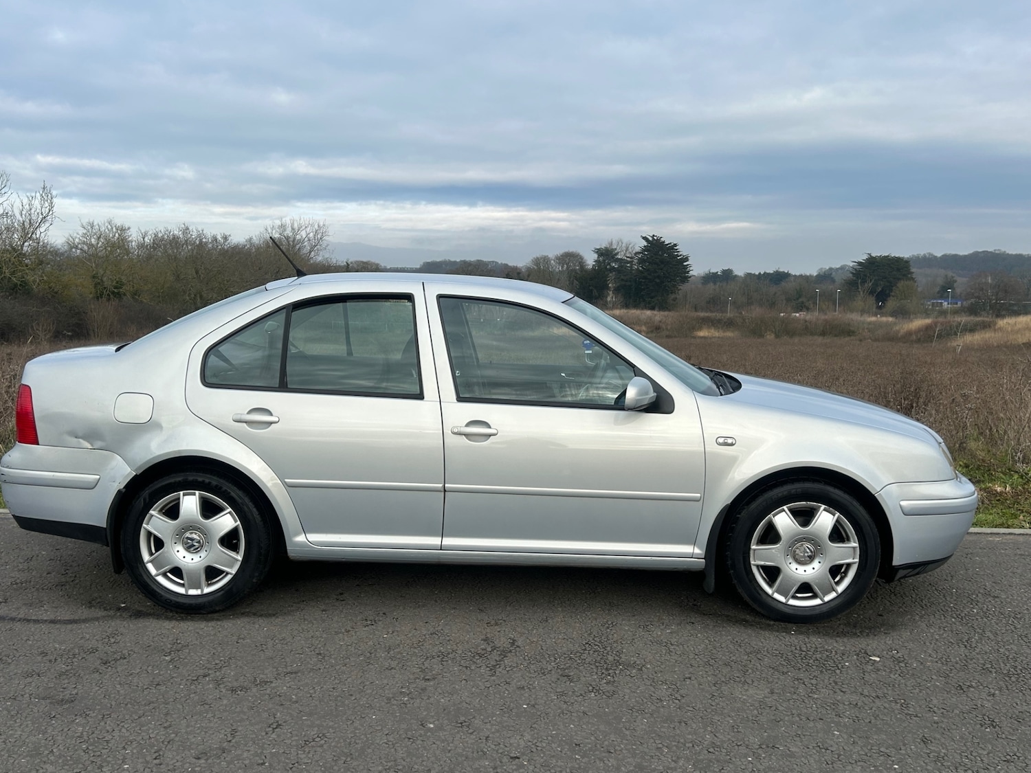 Used Volkswagen Bora 2000 for sale - 77245867: Photo 5