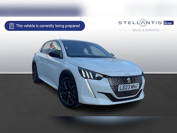 Peugeot - 208