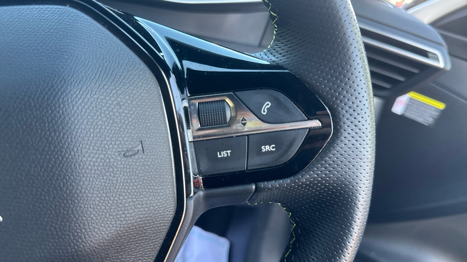 Used Peugeot 208 2023 for sale - 76350363: Photo 24