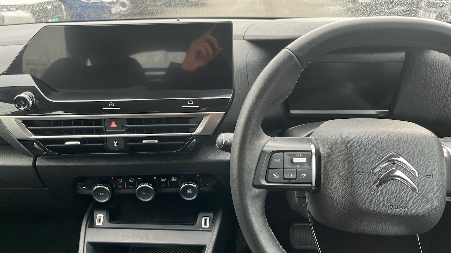 Used Citroen C4 2024 for sale - 77893532: Photo 10