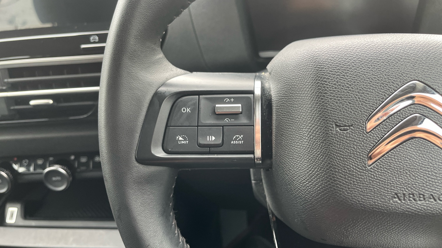 Used Citroen C4 2024 for sale - 77893532: Photo 23