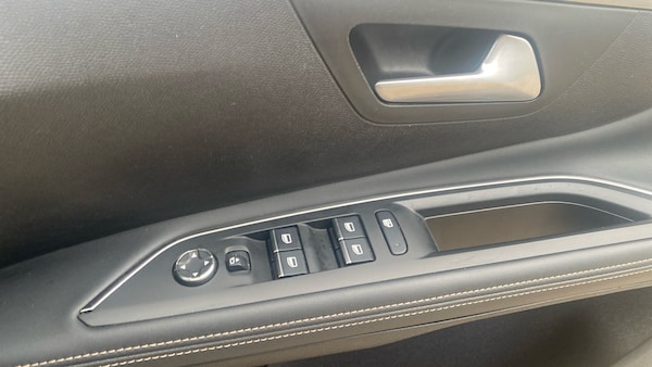 Used Peugeot 5008 2022 for sale - 76260947: Photo 22
