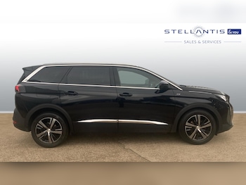 Used Peugeot 5008 2022 for sale - 76260947: Photo 2