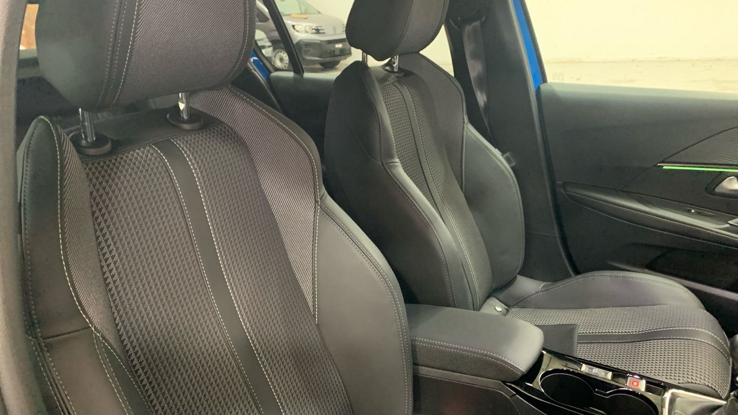 Used Peugeot 208 2022 for sale - 76621439: Photo 42