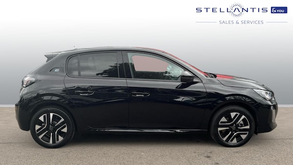 Used Peugeot 208 2024 for sale - 76175965: Photo 2