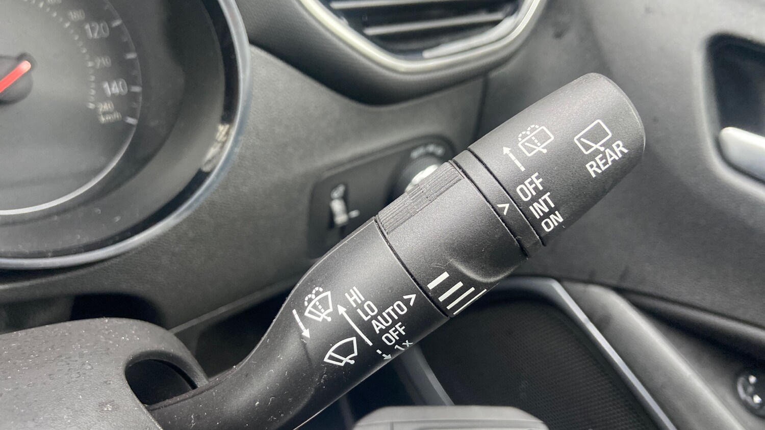 Used Vauxhall Crossland 2022 for sale - 76241055: Photo 28