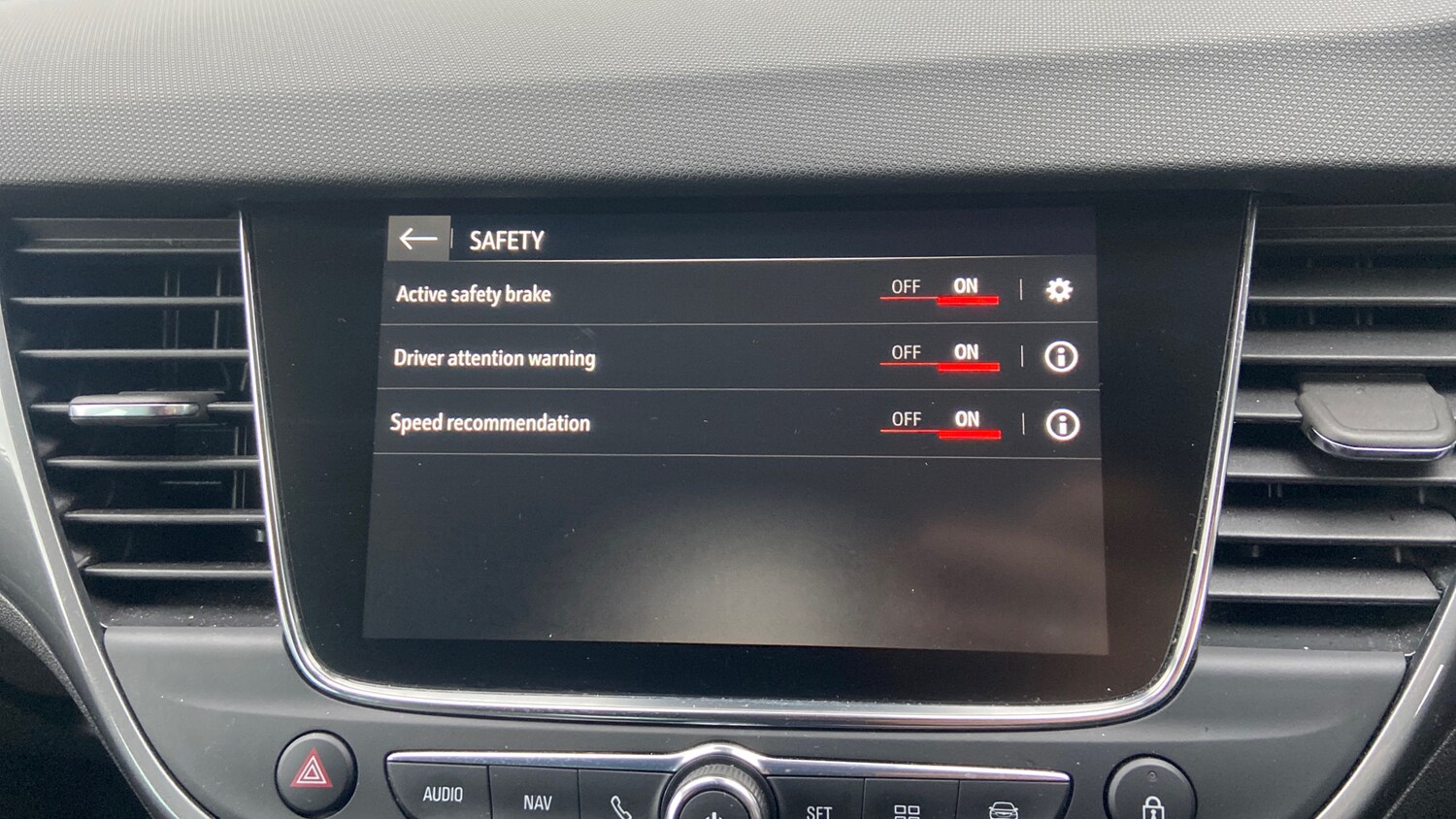 Used Vauxhall Crossland 2022 for sale - 76241055: Photo 30