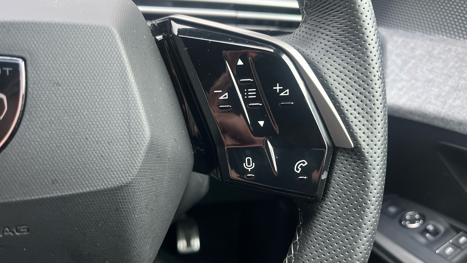 Used Peugeot 3008 2025 for sale - 77332392: Photo 24