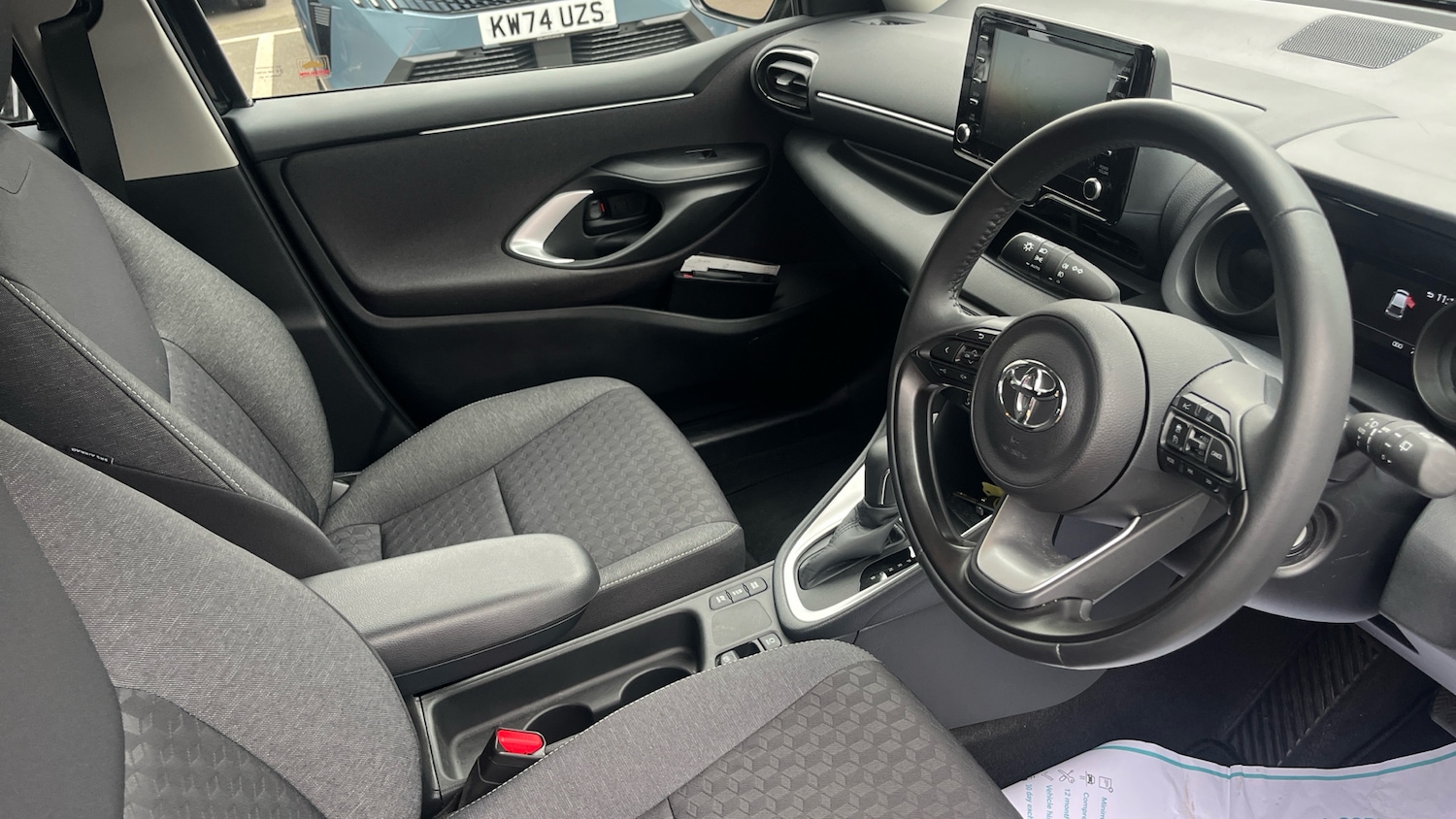 Used Toyota Yaris 2022 for sale - 76953768: Photo 12