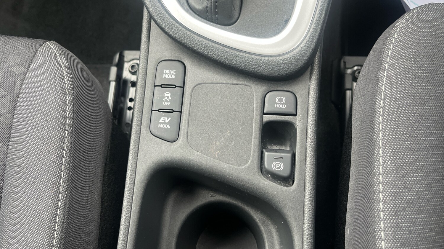 Used Toyota Yaris 2022 for sale - 76953768: Photo 22