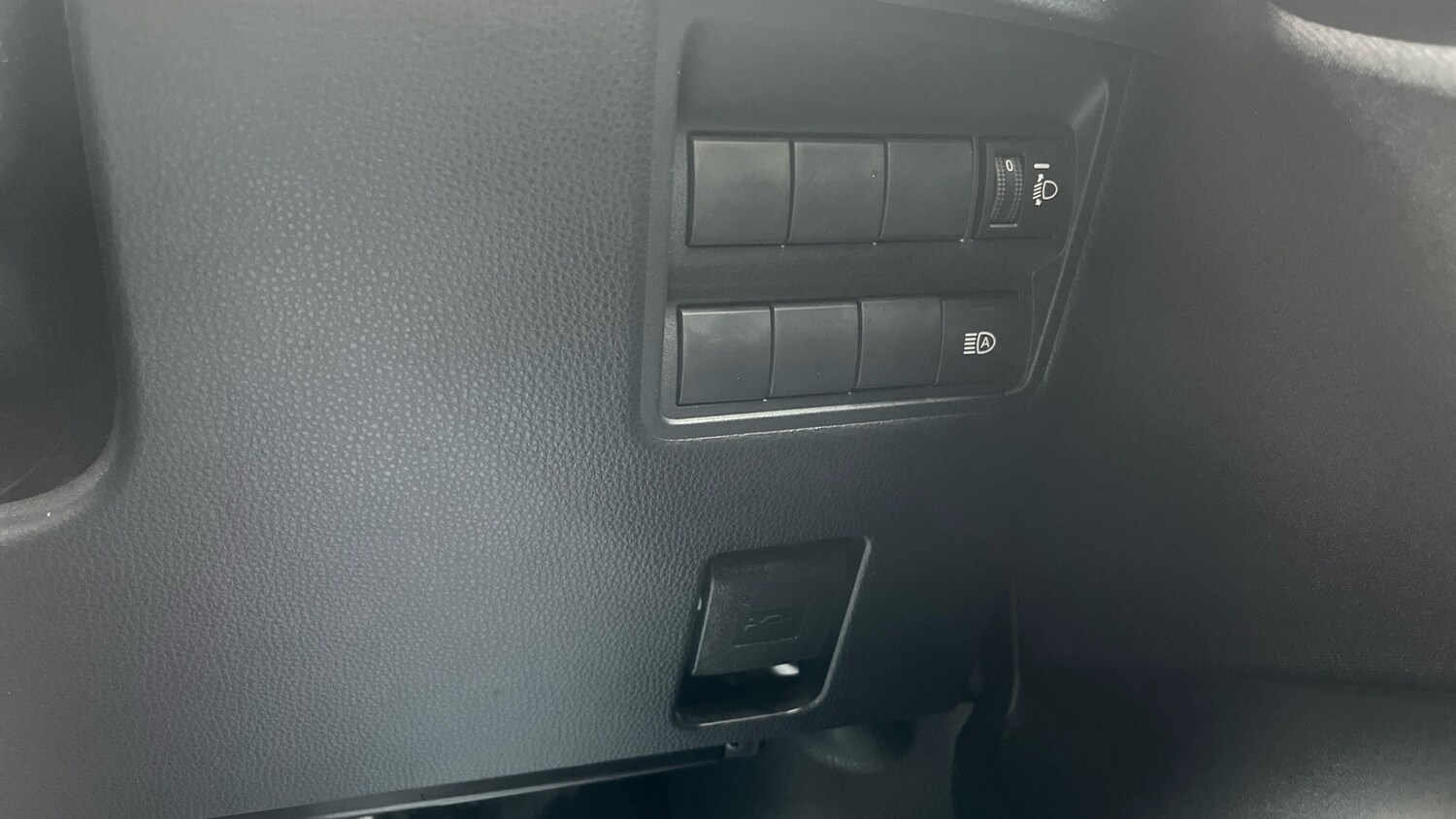 Used Toyota Yaris 2022 for sale - 76953768: Photo 33