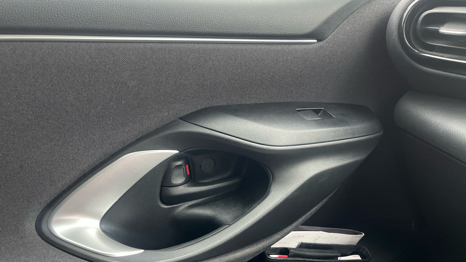 Used Toyota Yaris 2022 for sale - 76953768: Photo 40