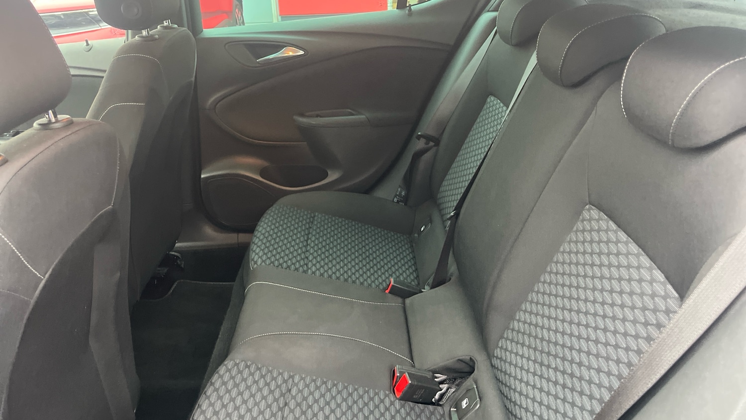 Used Vauxhall Astra 2018 for sale - 76702986: Photo 31