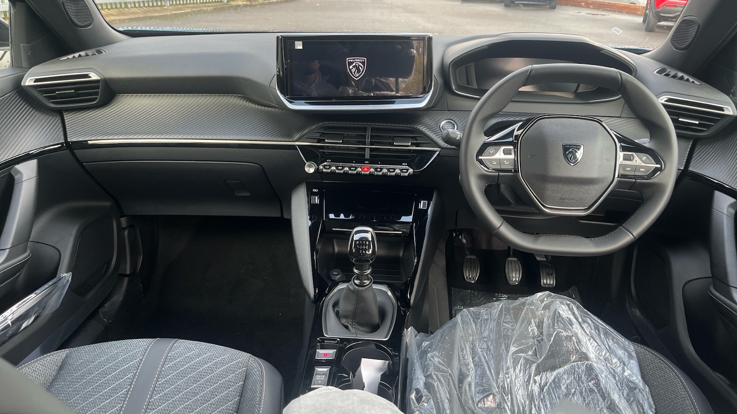 Used Peugeot 2008 2025 for sale - 76586433: Photo 4