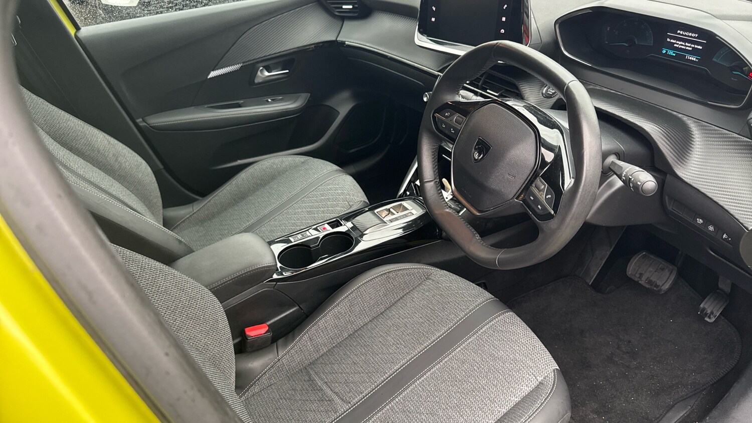 Used Peugeot 208 2024 for sale - 76378410: Photo 11