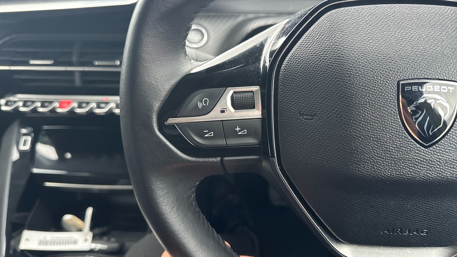 Used Peugeot 208 2024 for sale - 76378410: Photo 23