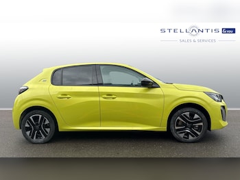 Used Peugeot 208 2024 for sale - 76378410: Photo