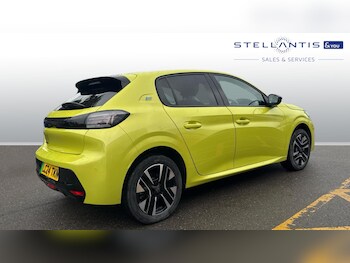 Used Peugeot 208 2024 for sale - 76378410: Photo