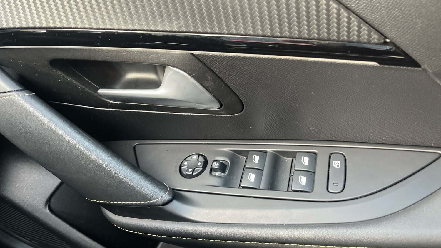 Used Peugeot 208 2021 for sale - 77634367: Photo 22