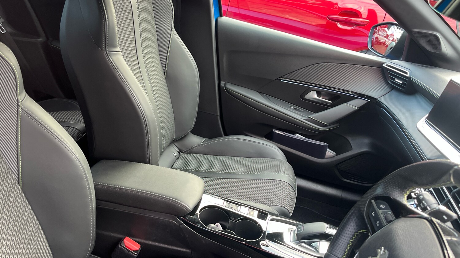 Used Peugeot 208 2021 for sale - 77634367: Photo 42