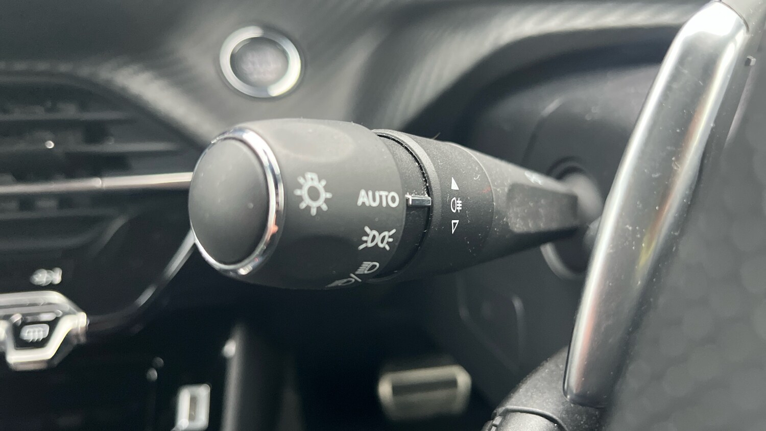 Used Peugeot 2008 2023 for sale - 77412831: Photo 28