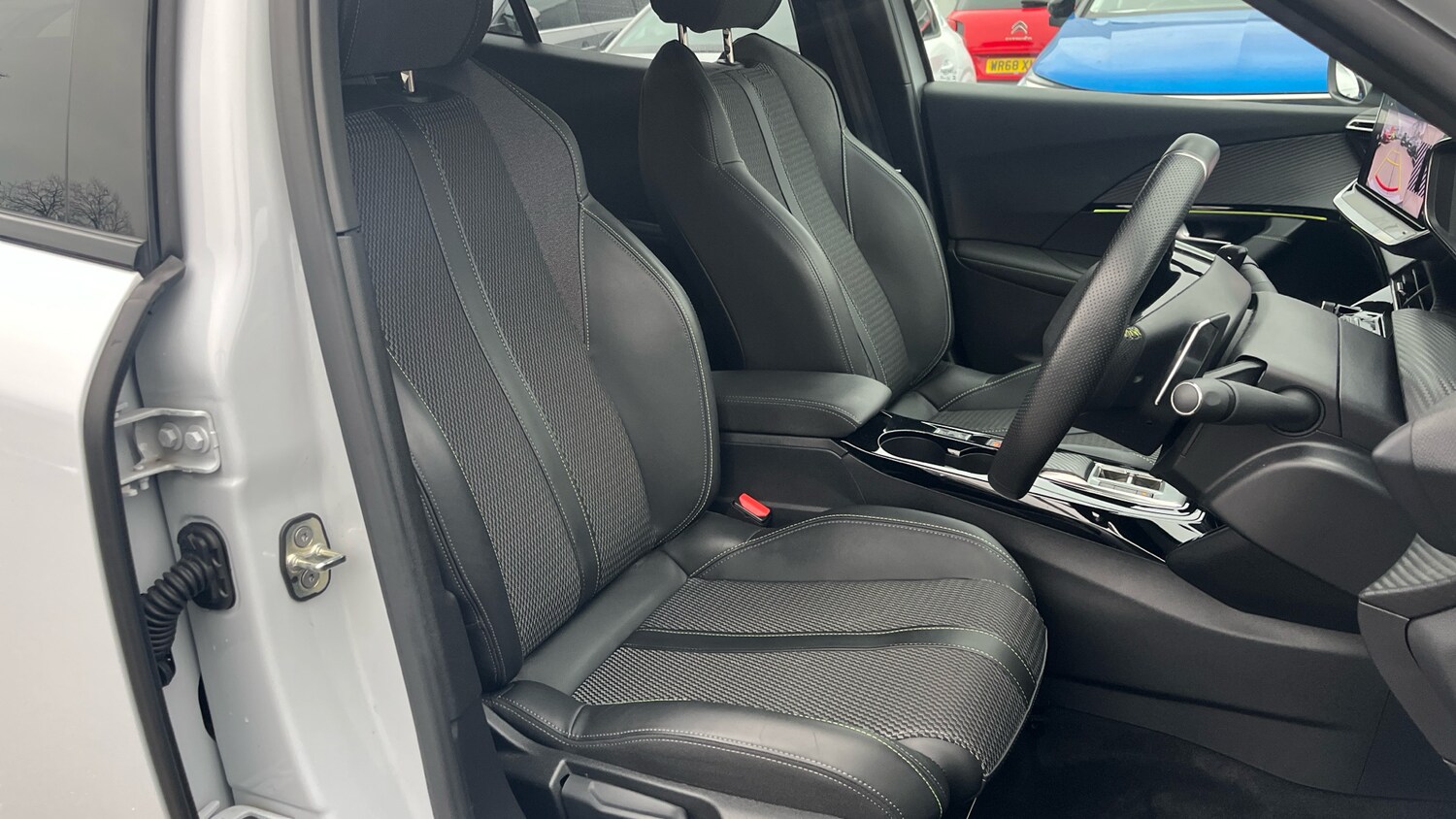 Used Peugeot 2008 2023 for sale - 77412831: Photo 43