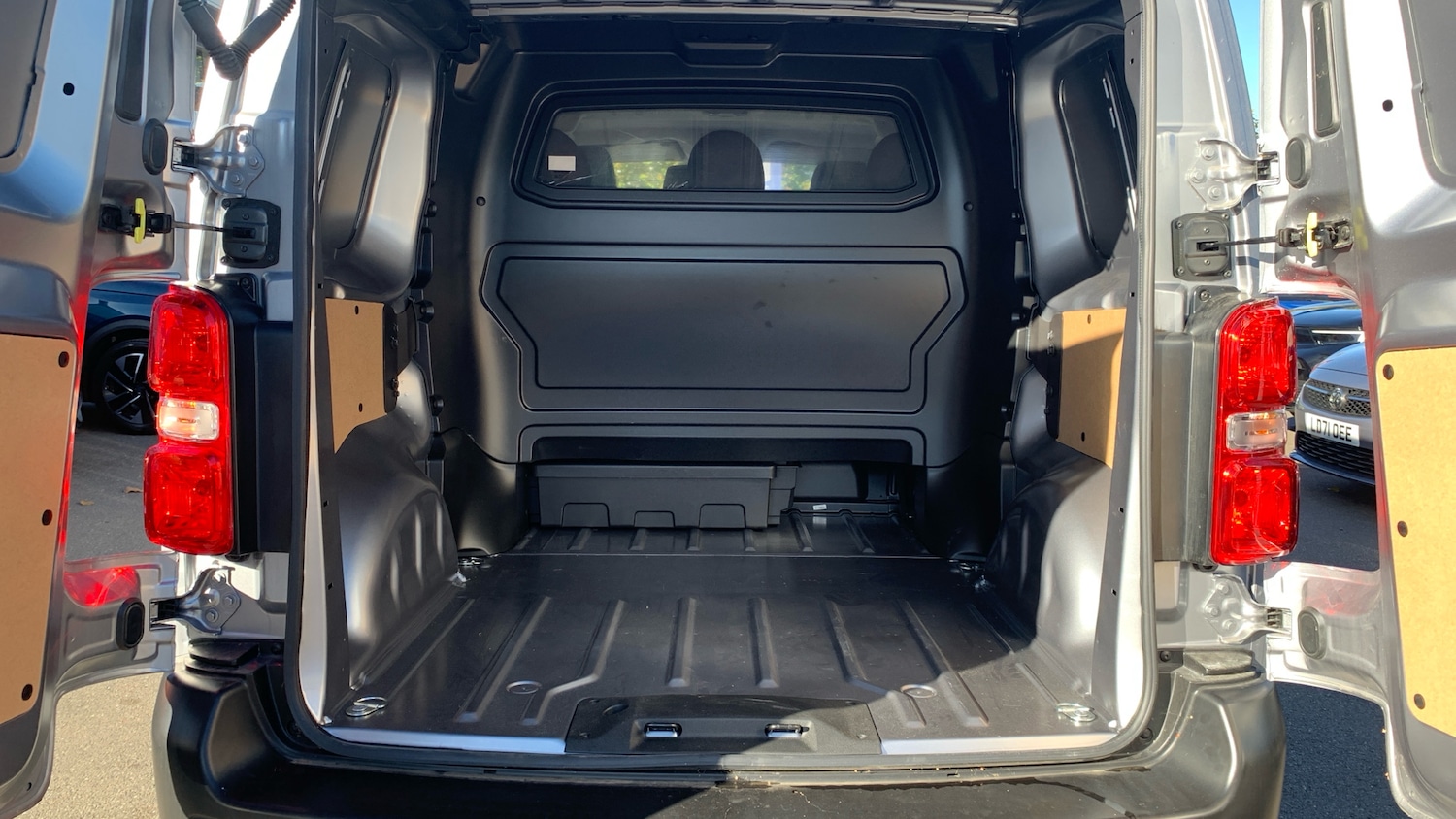 Used Citroen Dispatch 2024 for sale - 76315613: Photo 19