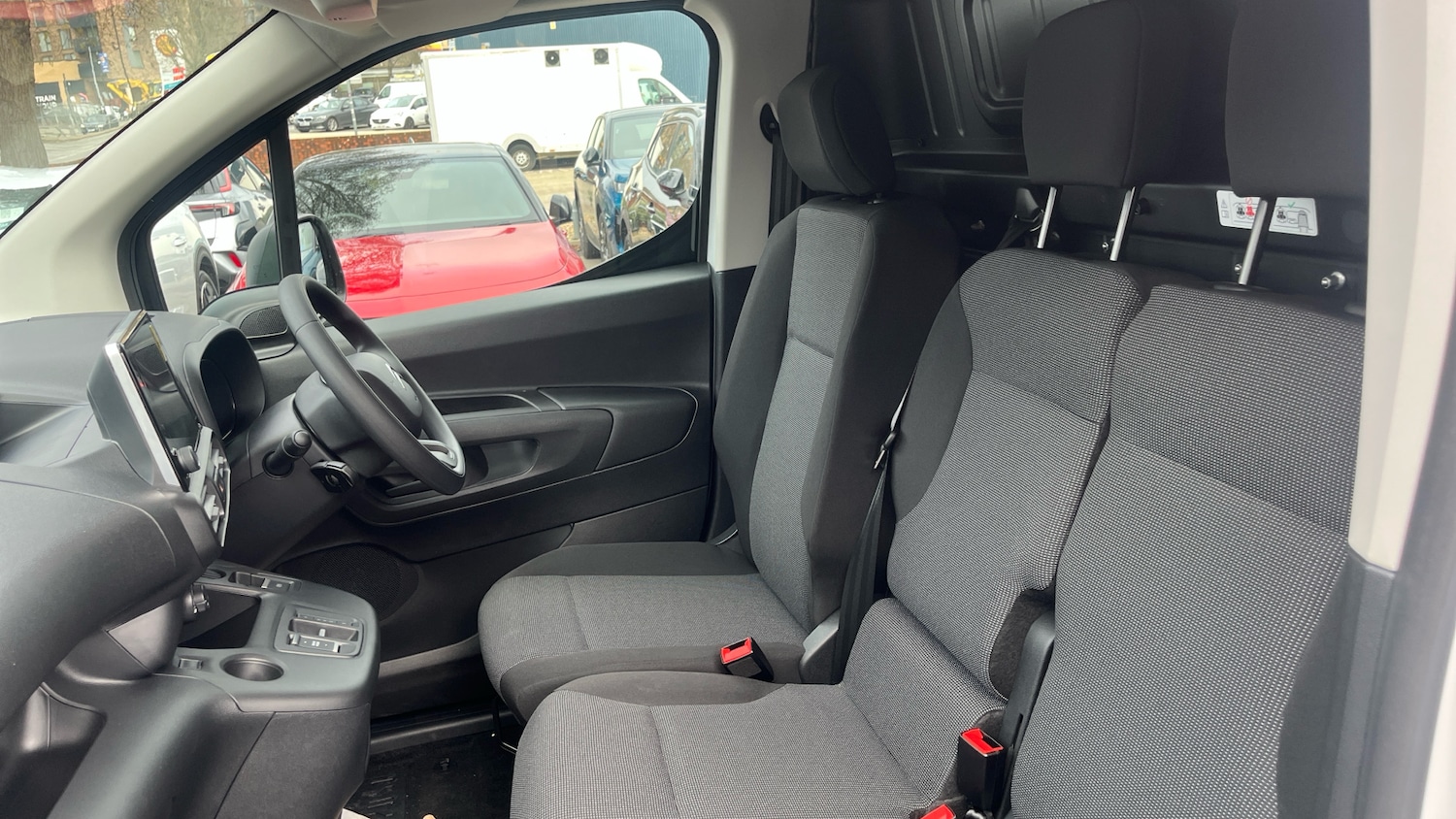 Used Citroen Berlingo 2024 for sale - 77292694: Photo 32