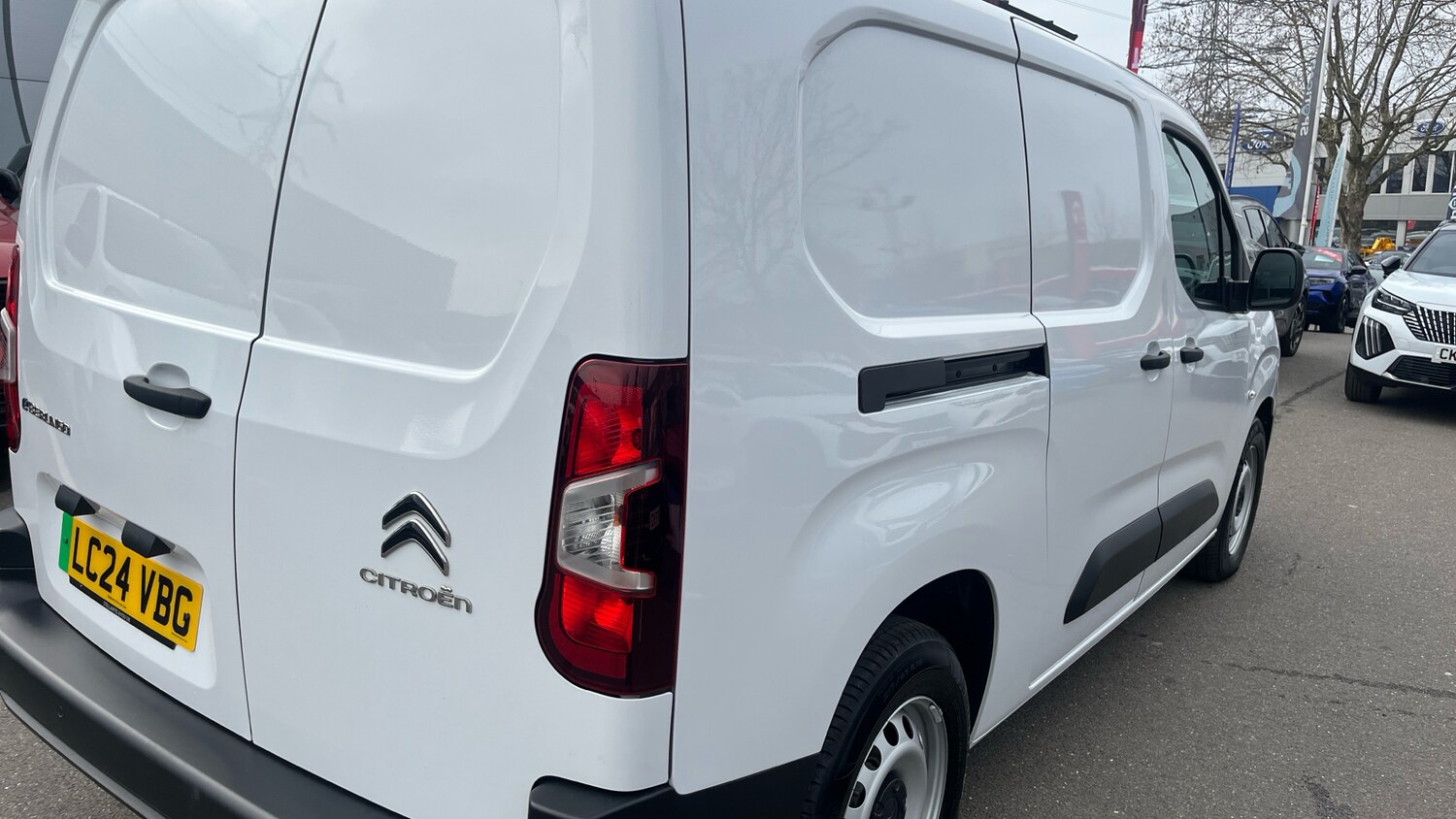 Used Citroen Berlingo 2024 for sale - 77292694: Photo 43