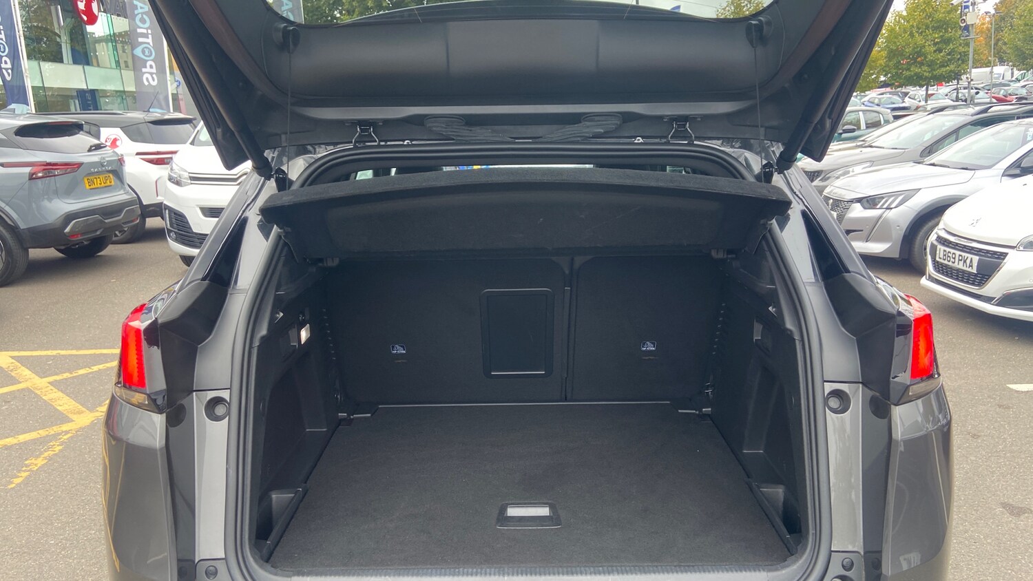 Used Peugeot 3008 2020 for sale - 76110259: Photo 19