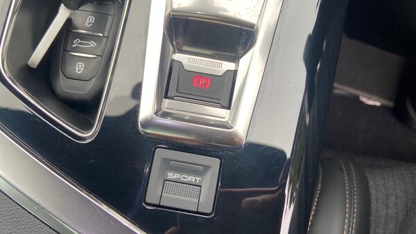 Used Peugeot 3008 2020 for sale - 76110259: Photo 21