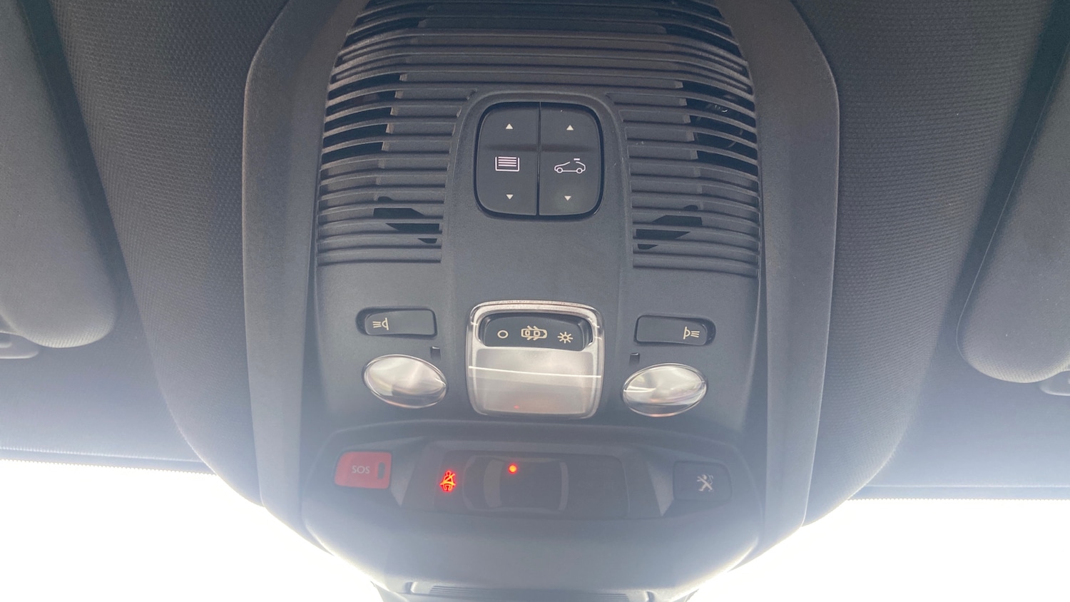 Used Peugeot 3008 2020 for sale - 76110259: Photo 39