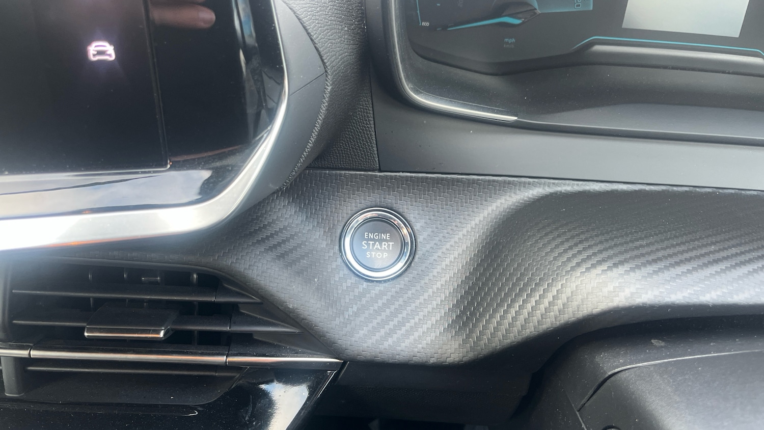 Used Peugeot 208 2024 for sale - 77092067: Photo 41