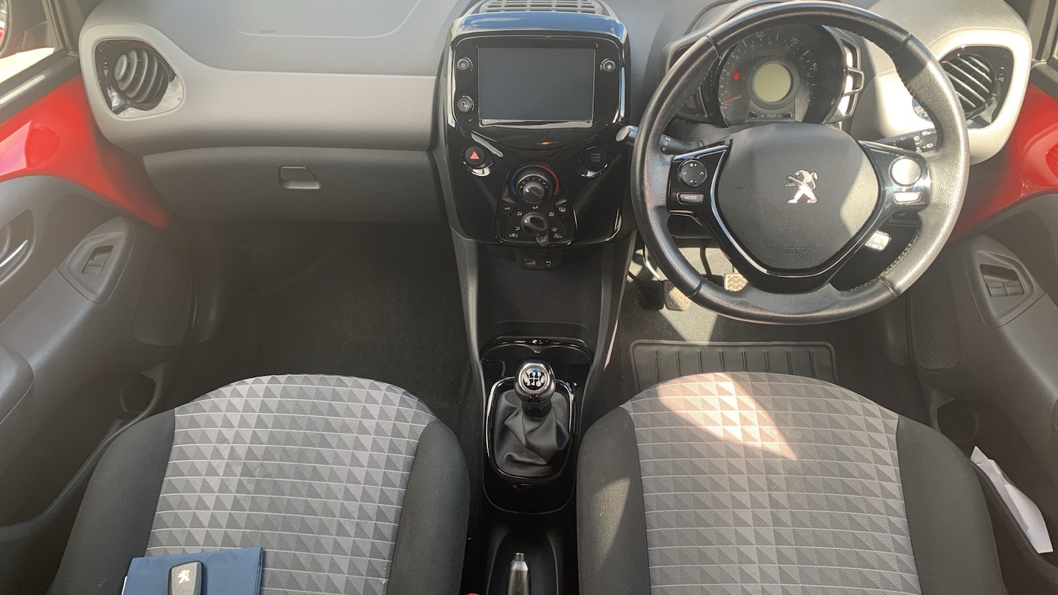 Used Peugeot 108 2021 for sale - 76621432: Photo 4