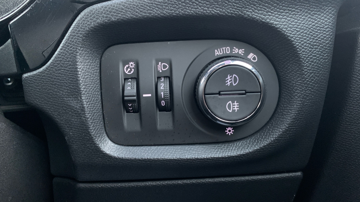 Used Vauxhall Corsa 2024 for sale - 76285219: Photo 34