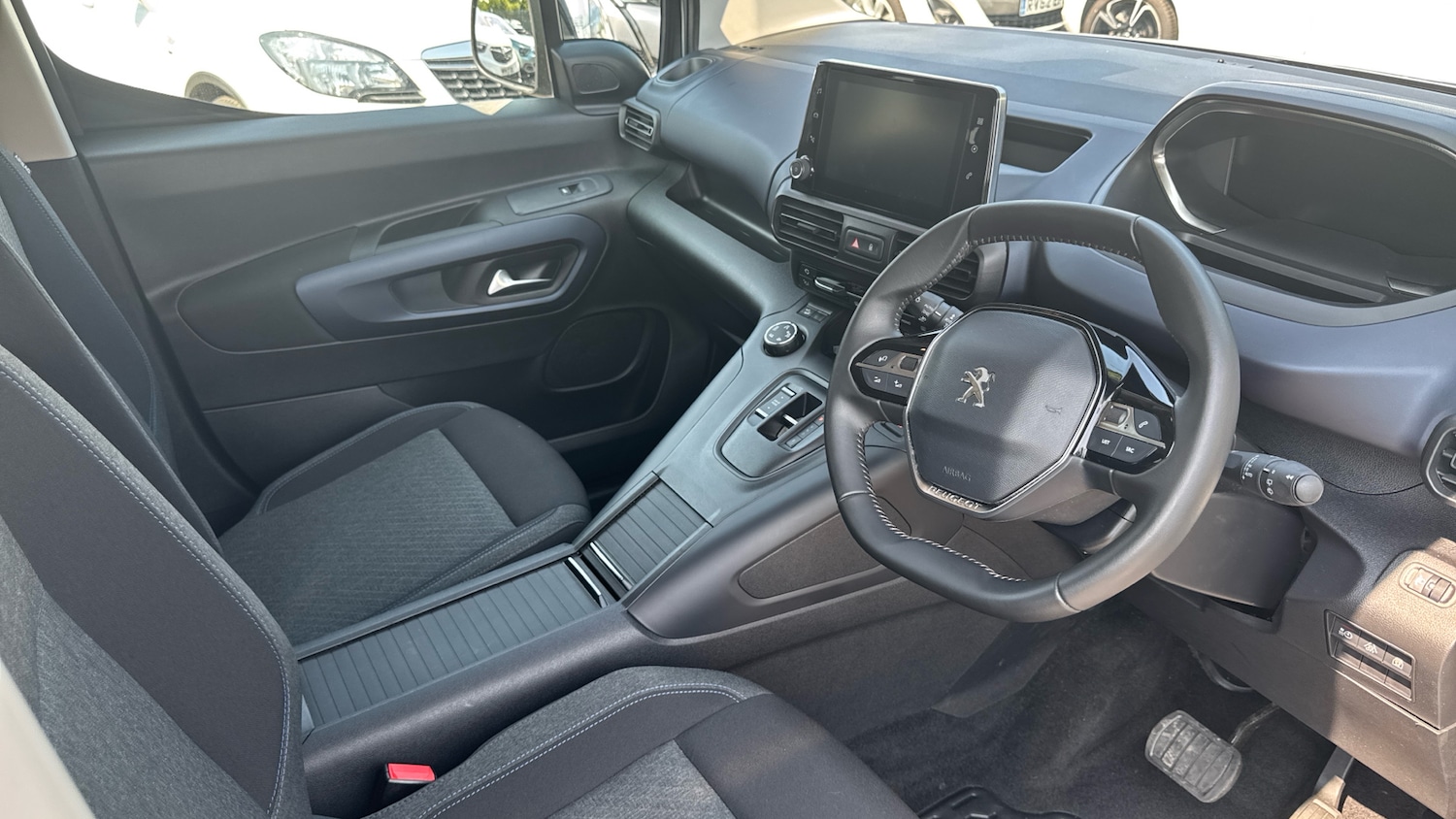 Used Peugeot Rifter 2022 for sale - 76338298: Photo 11