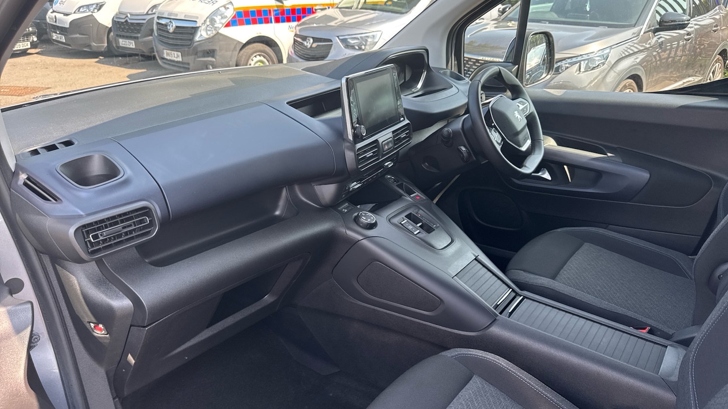 Used Peugeot Rifter 2022 for sale - 76338298: Photo 12