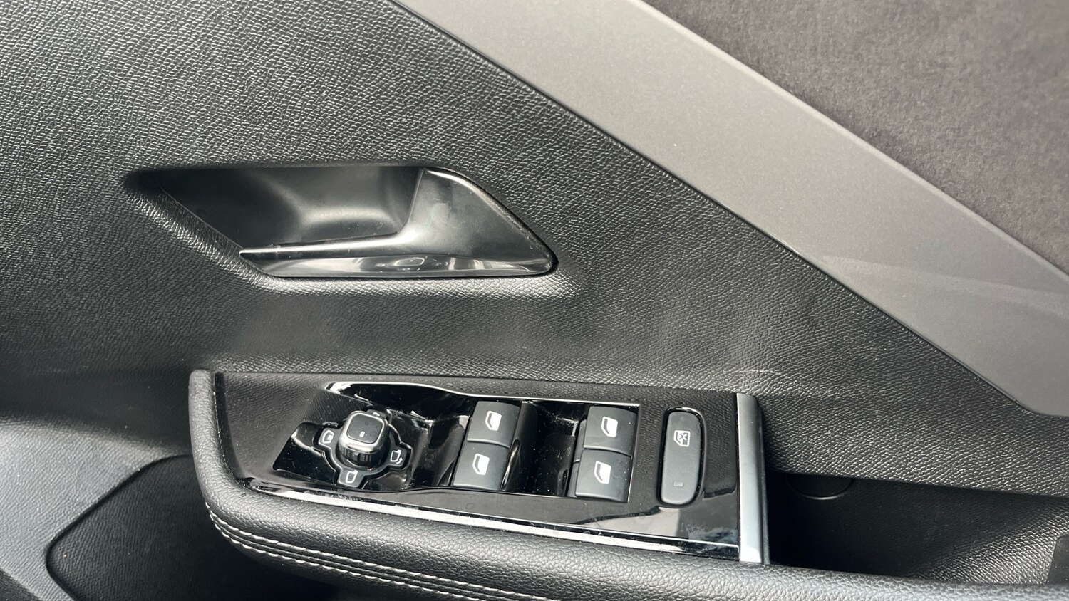 Used Vauxhall Astra 2024 for sale - 77511930: Photo 22