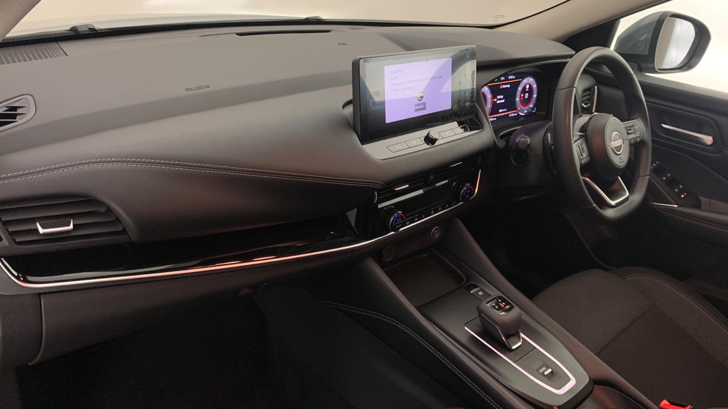 Used Nissan Qashqai 2023 for sale - 77388257: Photo 2