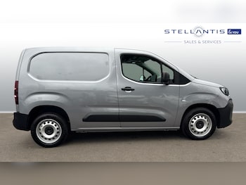 Used Citroen Berlingo 2024 for sale - 76110321: Photo