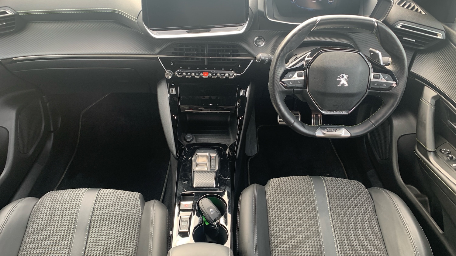 Used Peugeot 2008 2022 for sale - 76621426: Photo 4