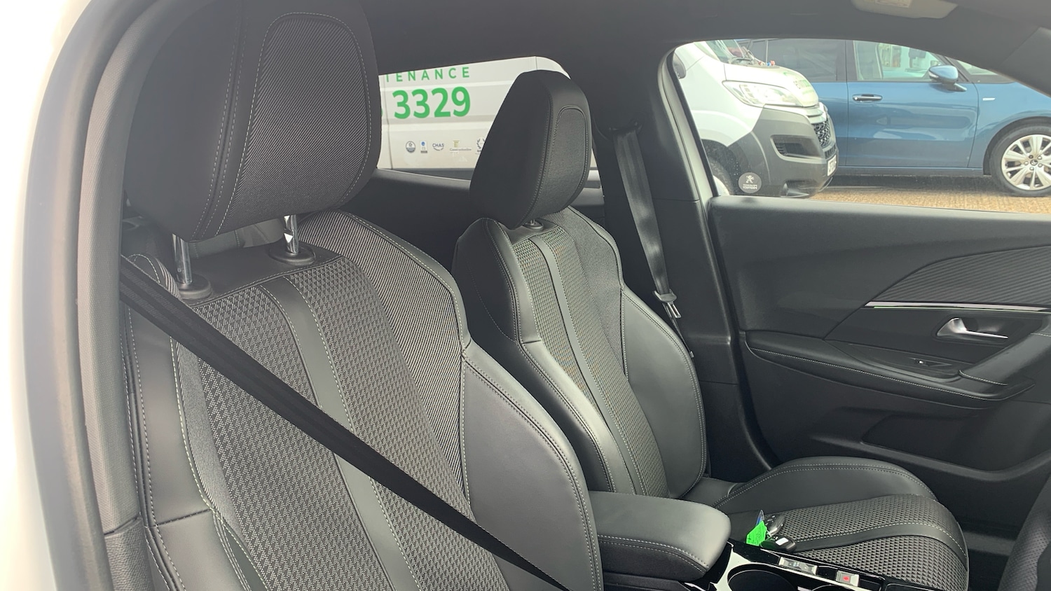 Used Peugeot 2008 2022 for sale - 76621426: Photo 42