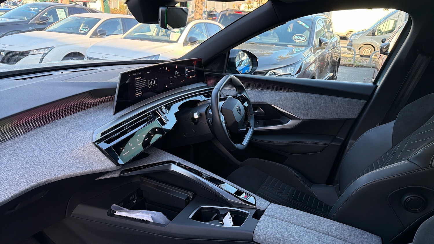 Used Peugeot 3008 2024 for sale - 76887911: Photo 12