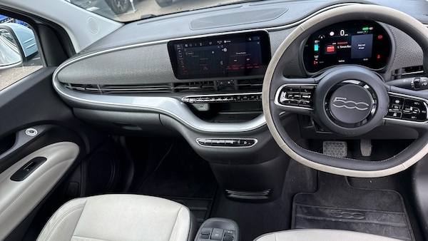 Used Fiat 500e C 2022 for sale - 76175974: Photo 4