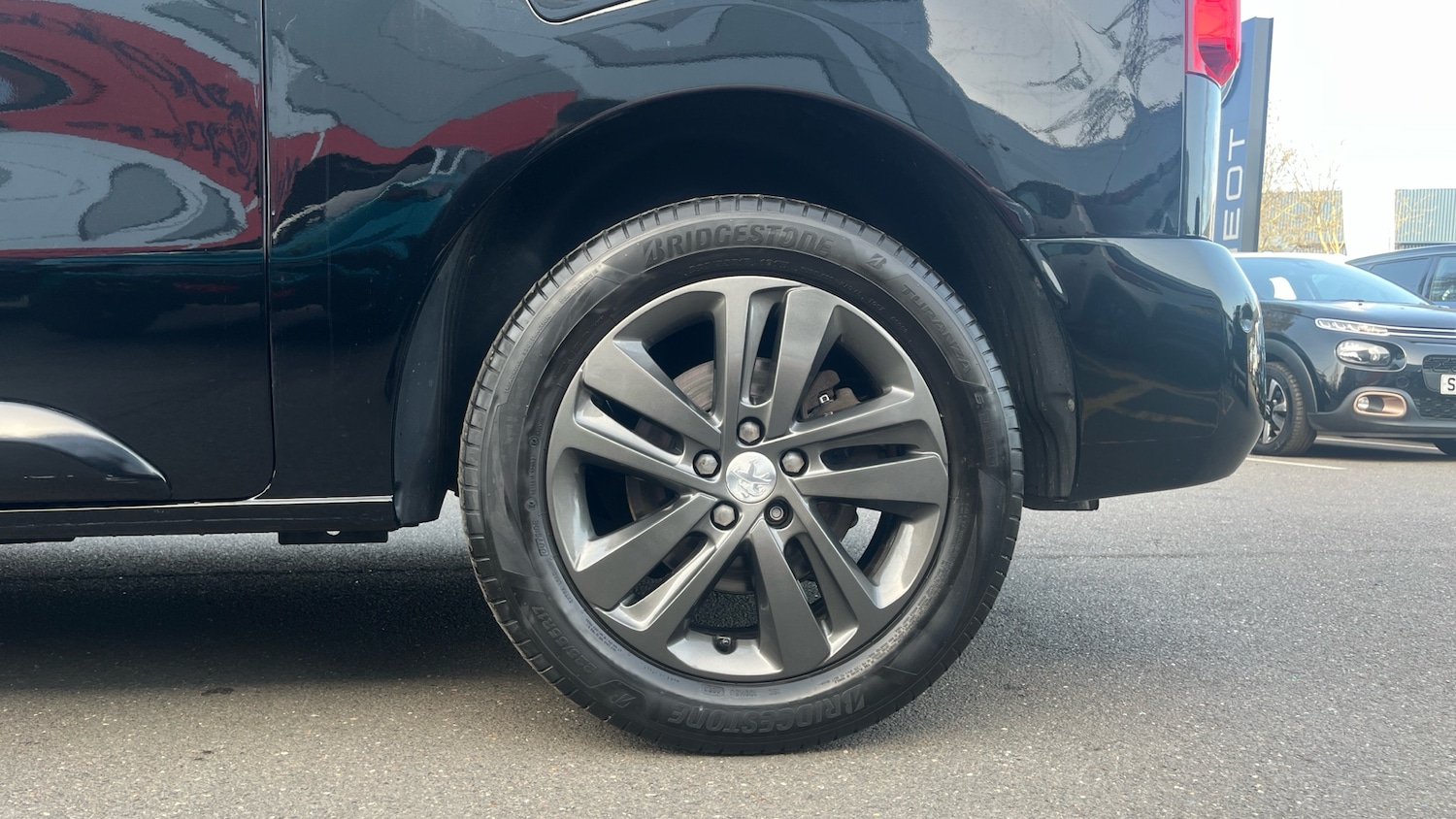 Used Peugeot Traveller 2020 for sale - 77613563: Photo 15