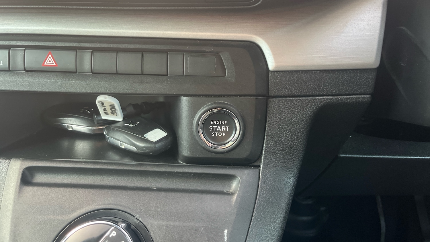 Used Peugeot Traveller 2020 for sale - 77613563: Photo 40