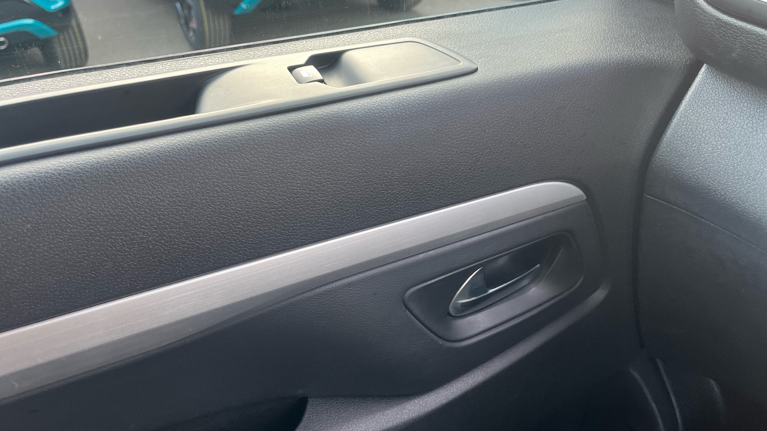 Used Peugeot Traveller 2020 for sale - 77613563: Photo 41