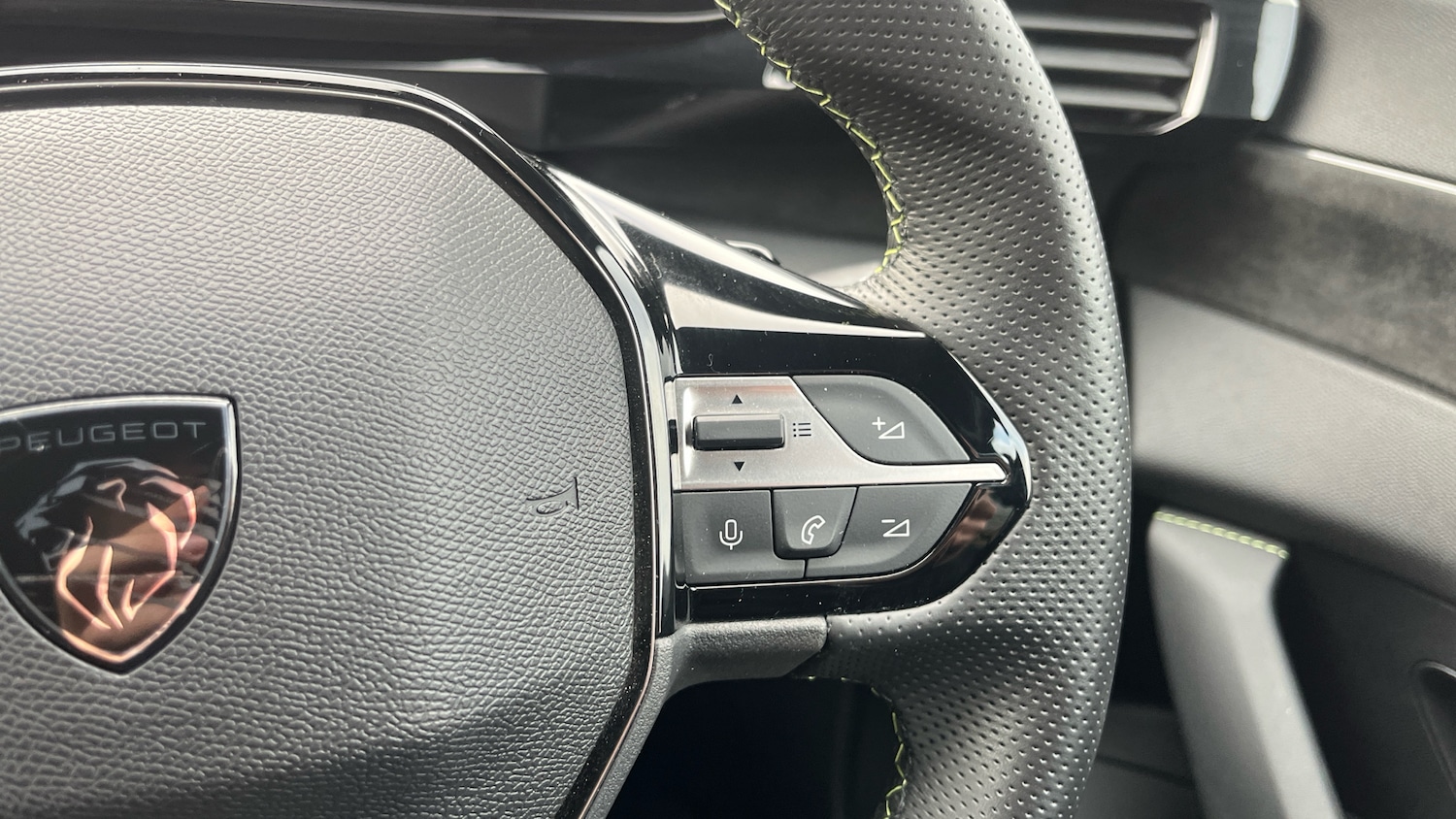 Used Peugeot 408 2024 for sale - 76825725: Photo 24